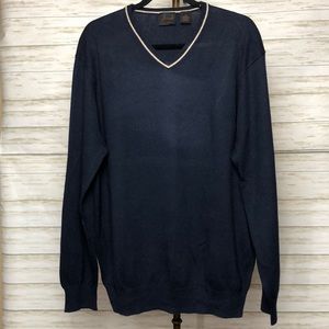 Joseph A Bank V-neck Cashmere blend sweater